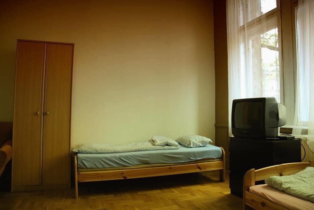 Hostel Krakowskie Klimaty Экстерьер фото